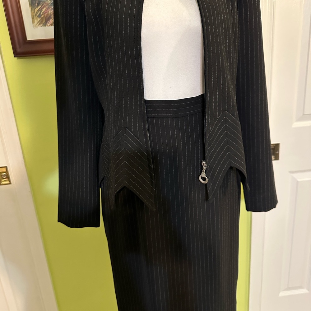 Vintage Joseph Ribkoff Pin Stripe Skirt and Matching Jacket - Picture 12 of 14